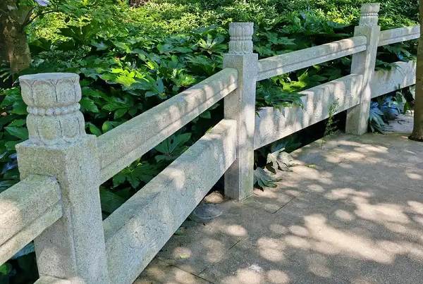 深圳市大连做园林景观石栏杆的厂家哪家好 案例一
